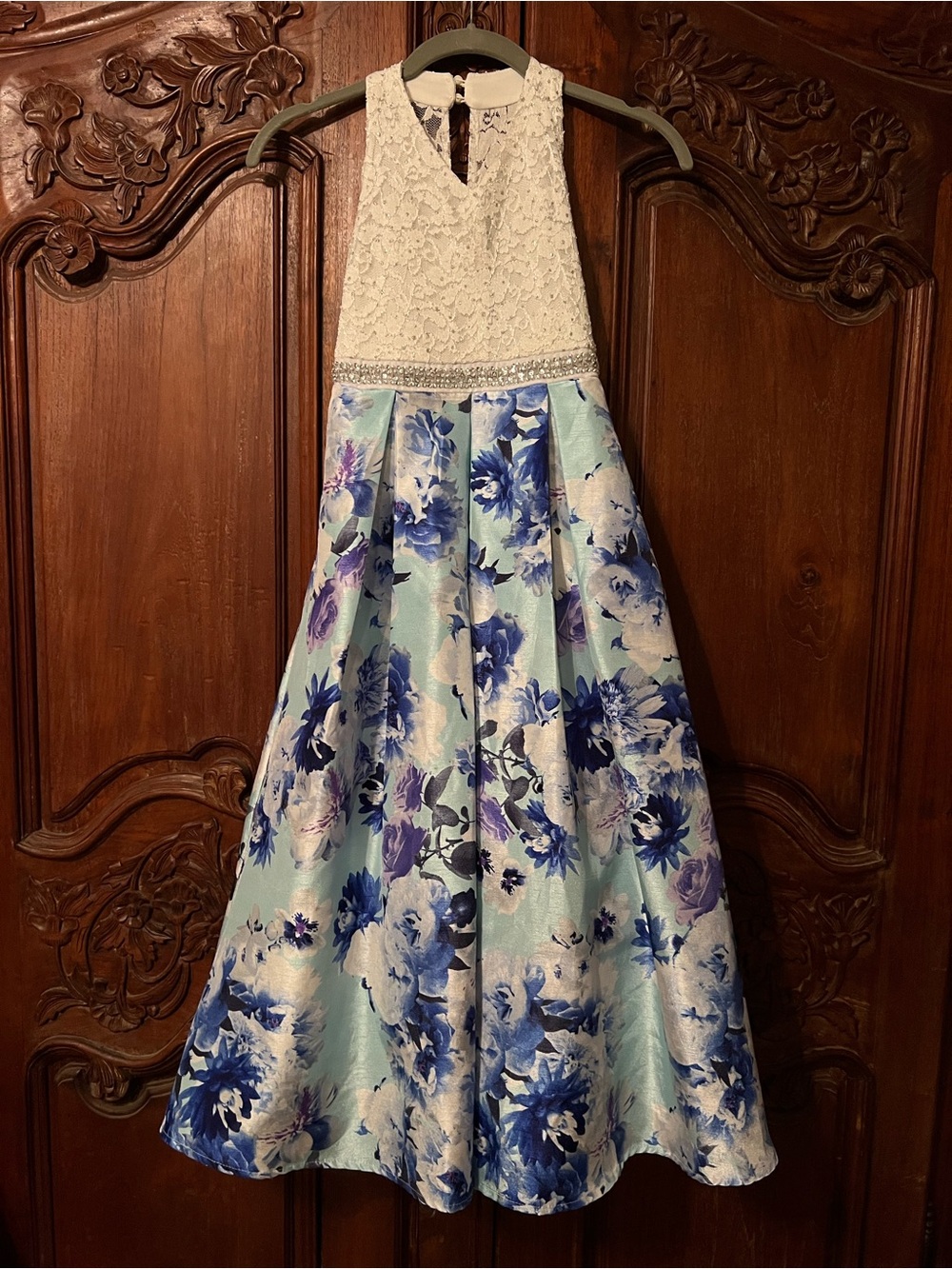 Xtraordinary White Lace & Blue Floral Midi Gown Girls sz 8
